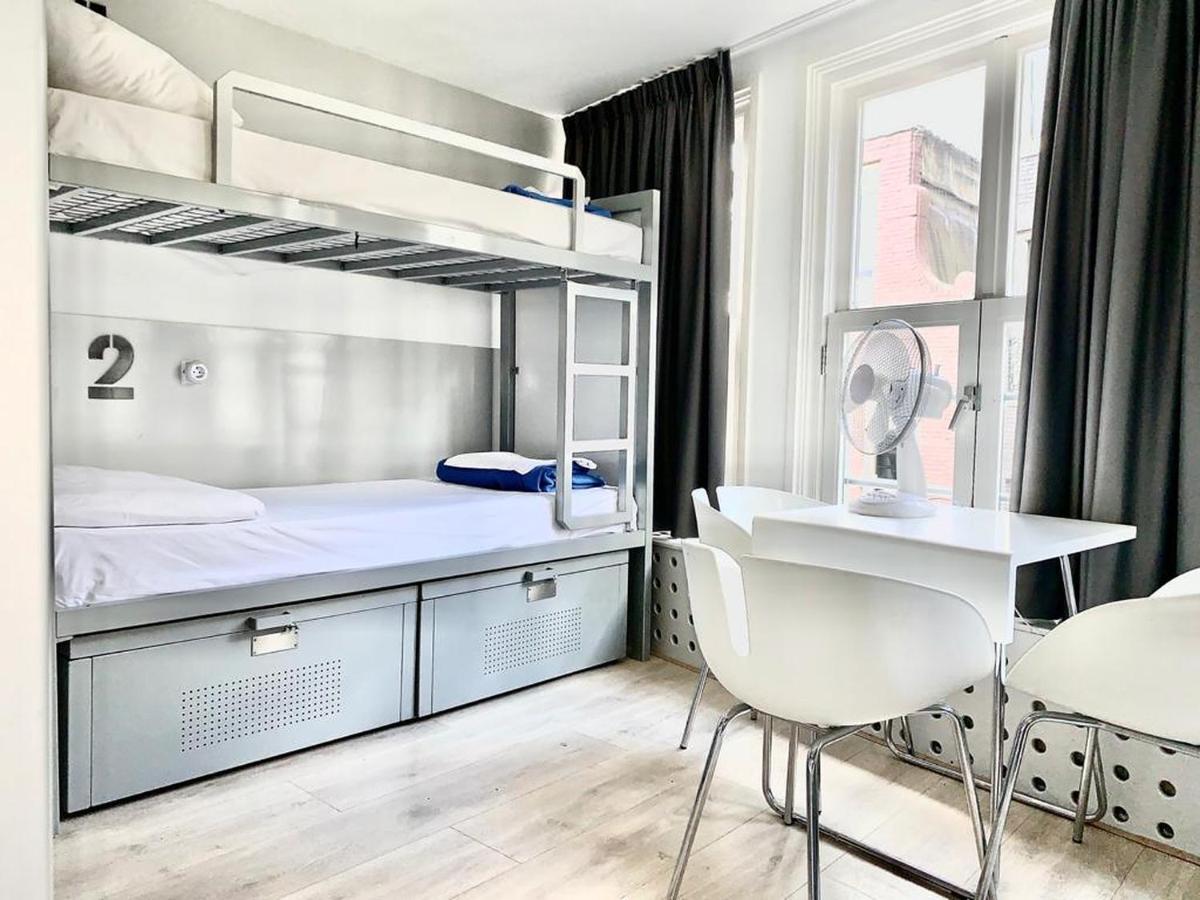 Hostal The White Tulip *